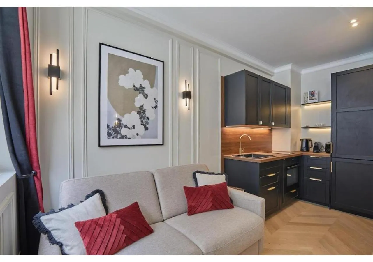 Eiffel Tower Apartment Invalides Paris 0*,  France